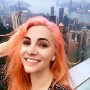 Meet your Posher, Eva